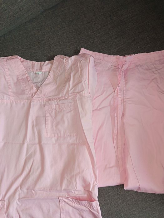 Costum medical nou, Femina