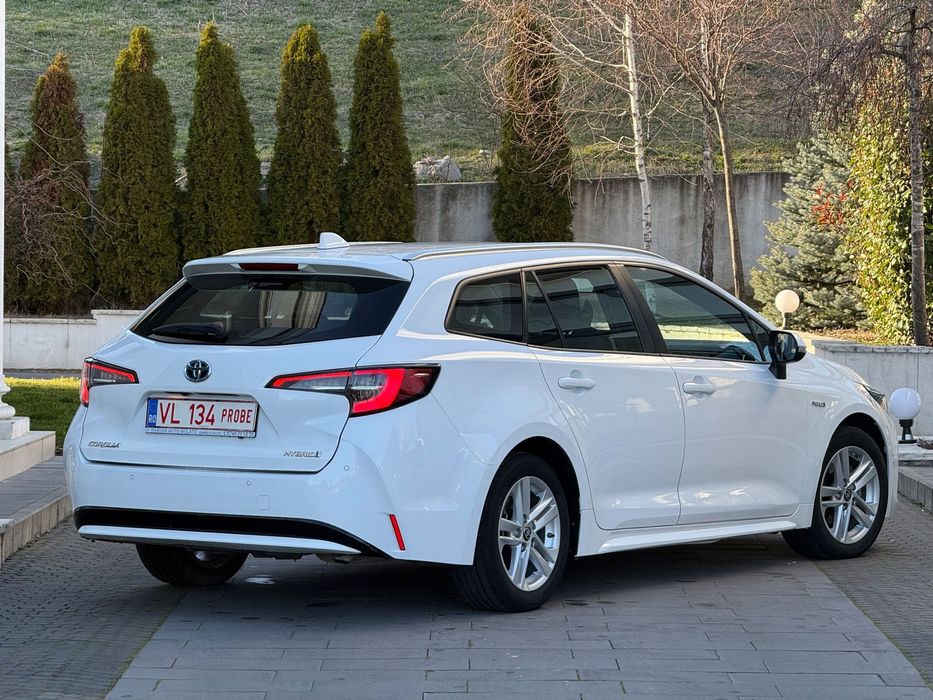 Toyota Corolla Tva Deductibil 1 An Garantie 1.8 Hybrid Sport 152cp