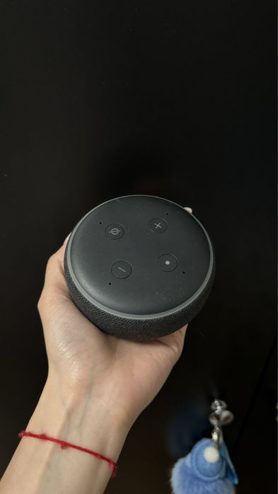 Продам колонку Echo dot