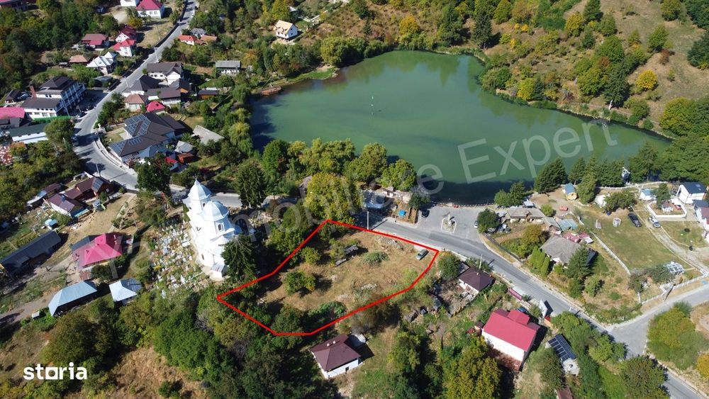 Teren de vânzare în comuna Nucșoara, județ Argeș.