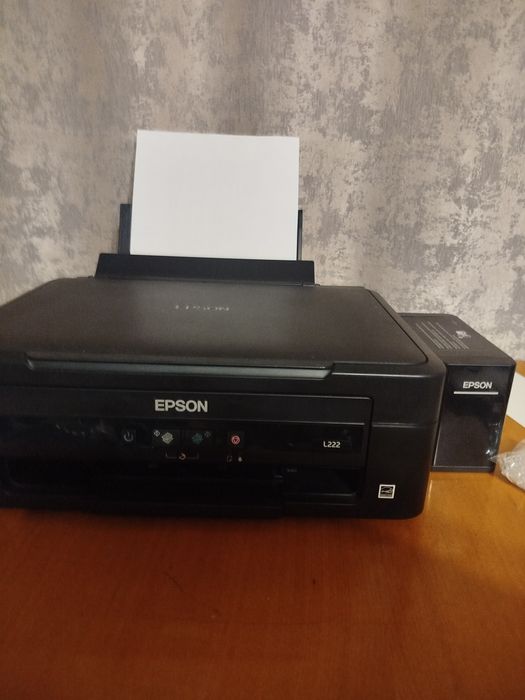 Принтер цветной. Epson