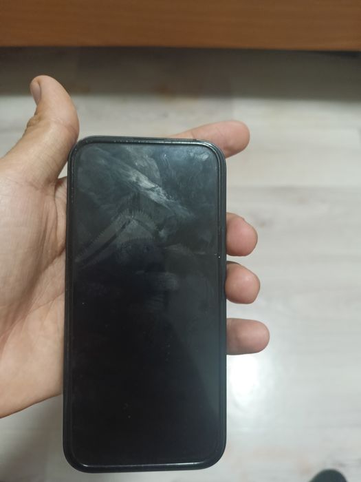 айфон 15 с гарантией