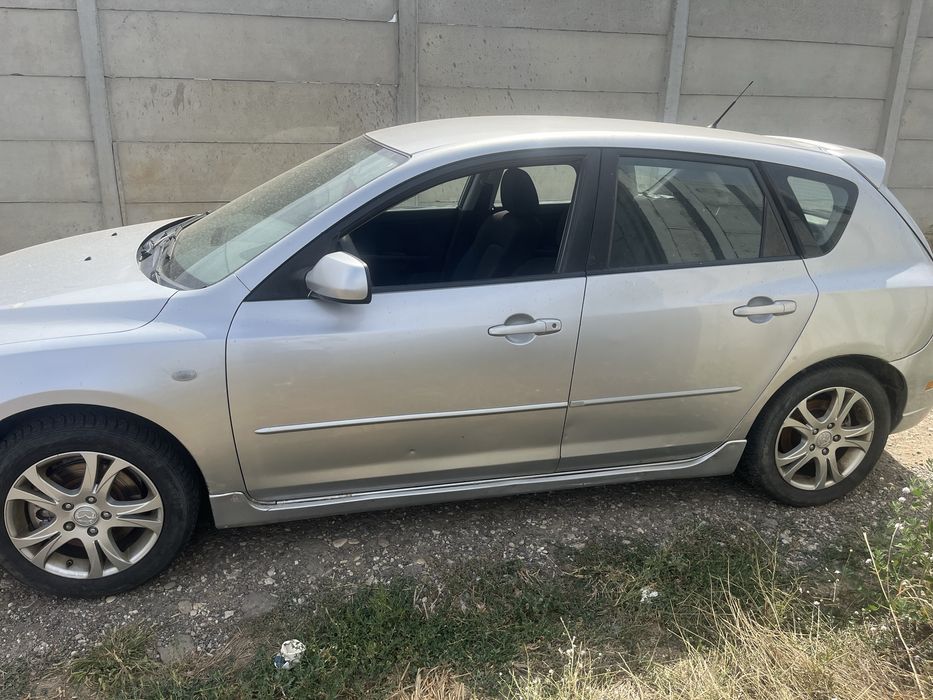 Vand far xenon stanga si dreapta Mazda 3! 2004-2008