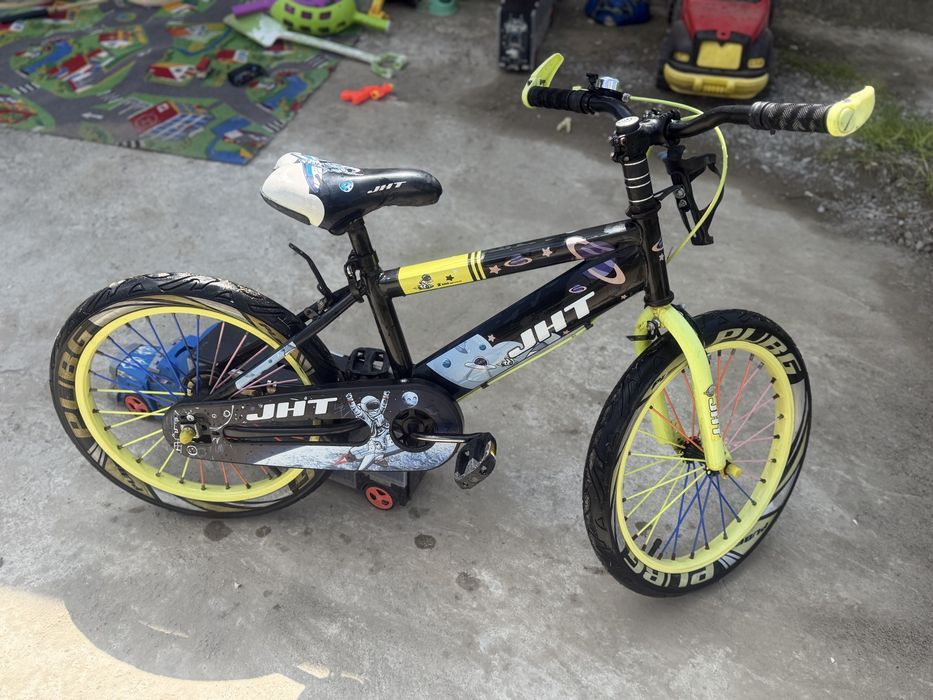 Vând bicicletă copii 7-10 ani