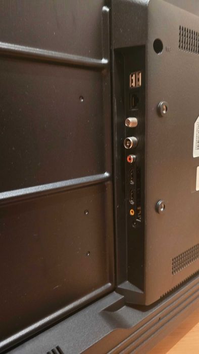 Телевизор на запчасти Artel 43'' A43KF5500