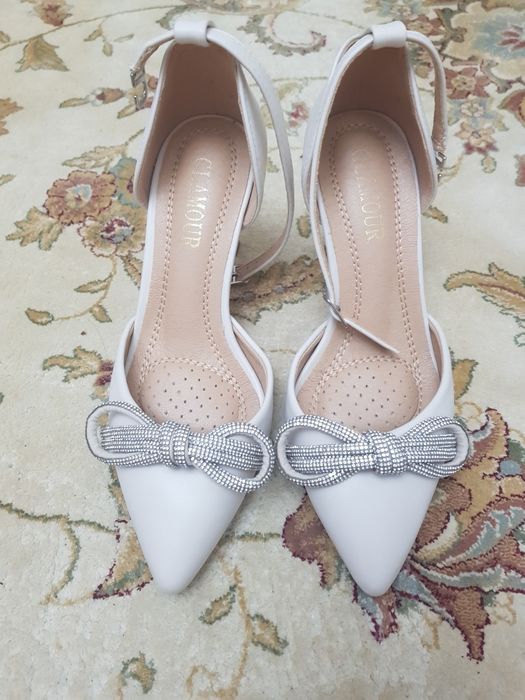 Женские туфли  .