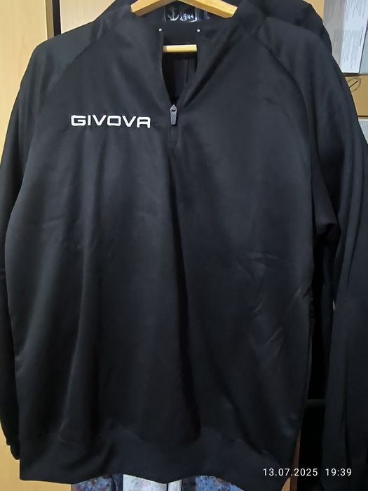 Блуза дълъг ръкав.