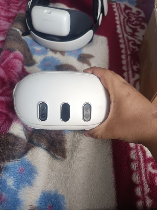 Meta Quest 3 512GB (Impecabil / Ca NOU) + Headstrap BOBOVR S3 Pro (Baterie & Ventilator)