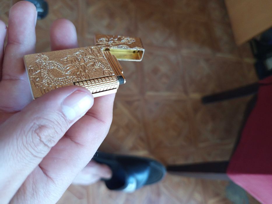 Запалка златиста