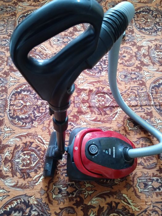 Продается Пылесос Самсунг