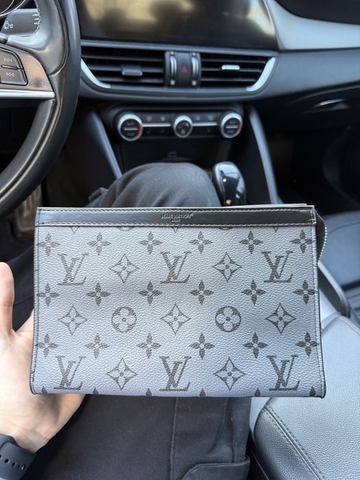 Louis Vuitton Gaston Wearable Wallet