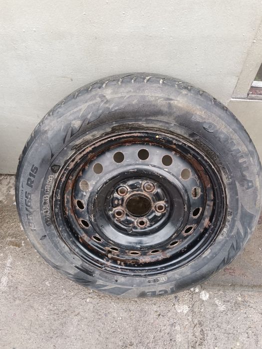 Продам запаску R15 5х114.3