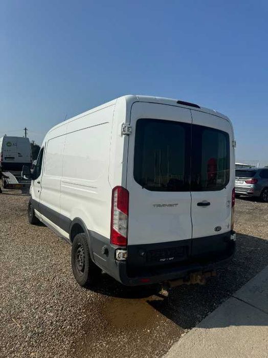 Usa stanga fata echipata Ford Transit 6 2015