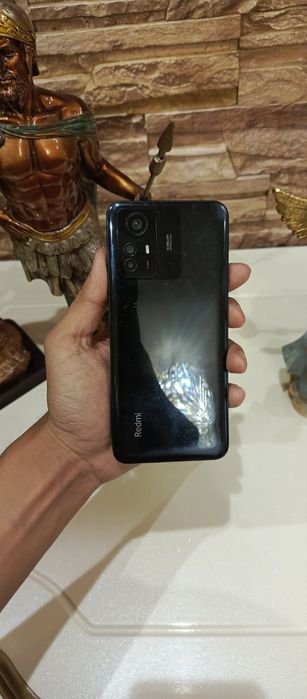 Redmi note 12s sotiladi 256/8