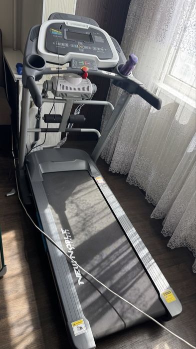 Продается беговая дорожка