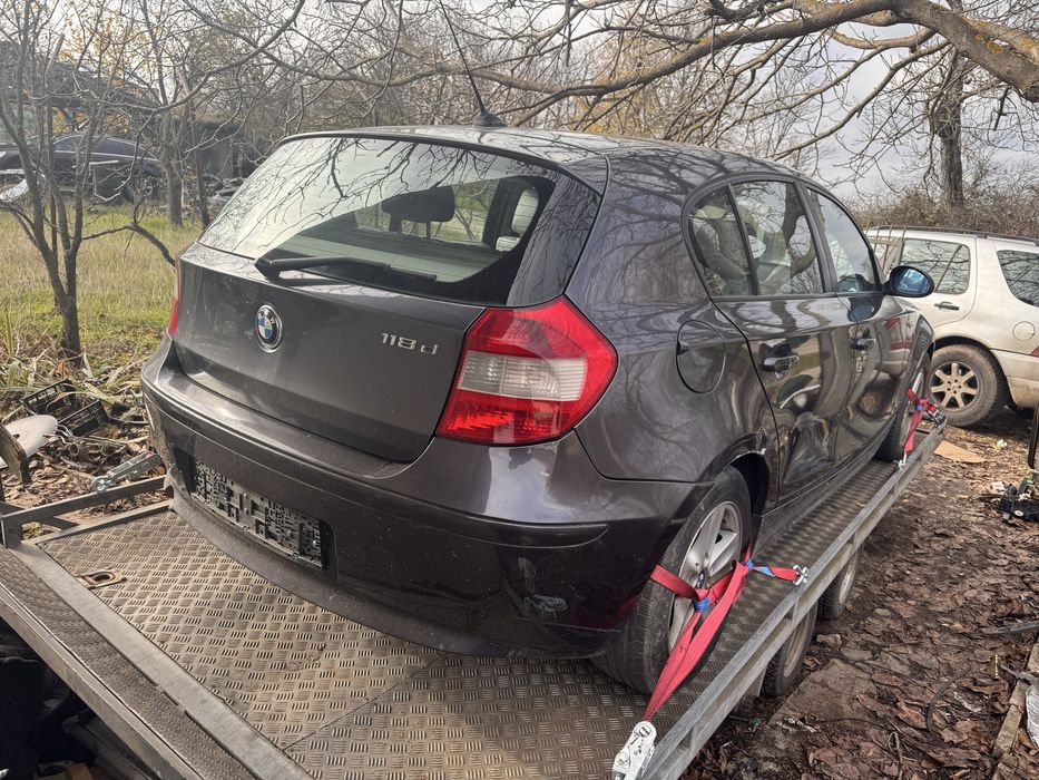 BMW E87 118d на  части