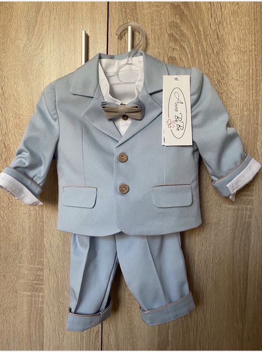Costumas botez Anne Bebe