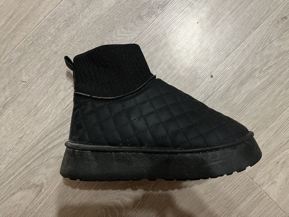 Уги 35 размер на девочку осень весна