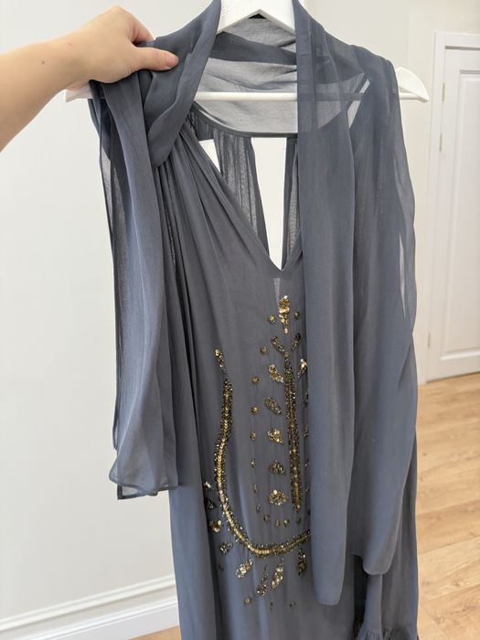 Продам очень красивое платье Zara