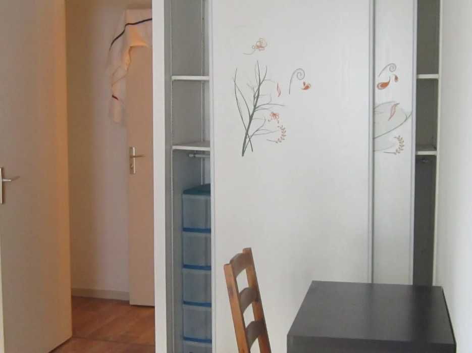 Дава се под наем Едностаен апартамент в Пловдив, Каменица 2 - 33 кв.м за 153 € - Снимка #1