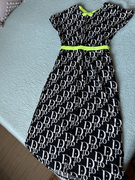 Маркова рокля страхотна