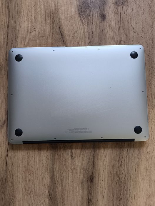 Macbook Air 13 (Early 2015, A1466)