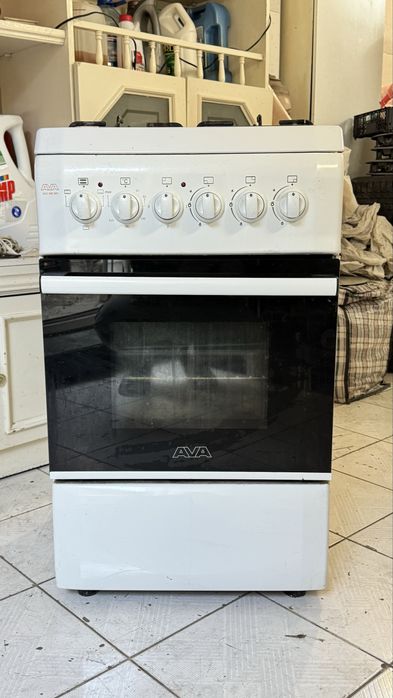 Газовая плита  AVA