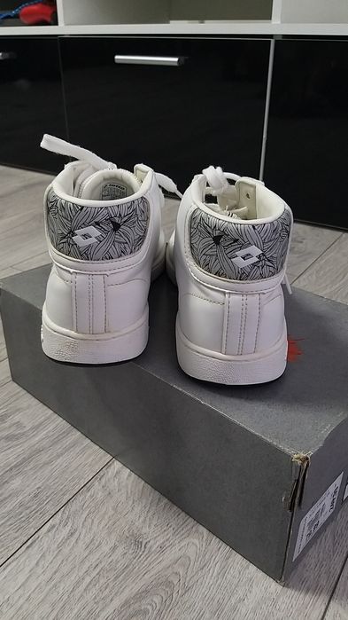 Adidași Lotto damă