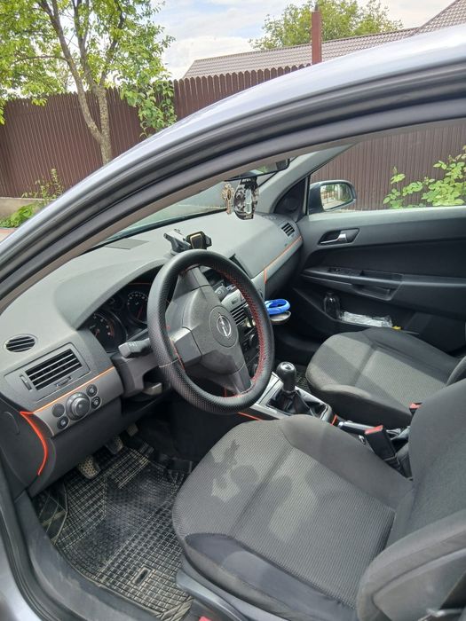Opel Astra h 1.6 benzina