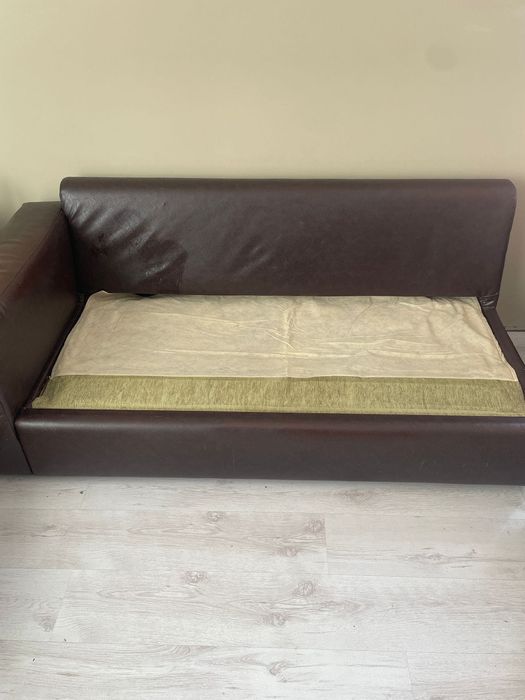 Разтегателен диван