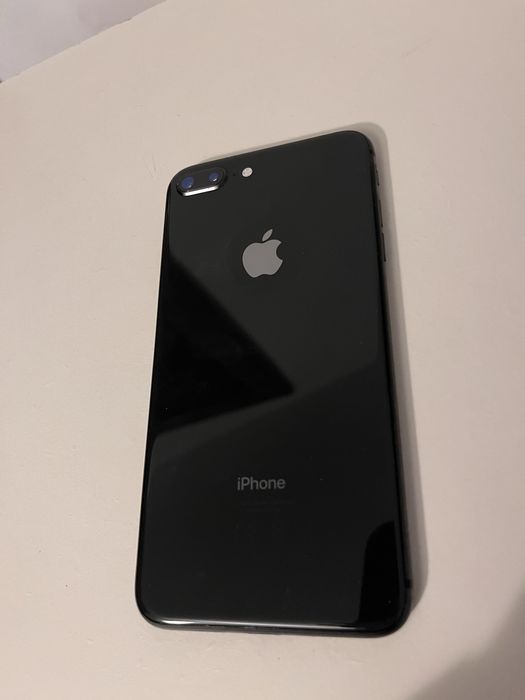 iPhone 8 plus negru 64 gb