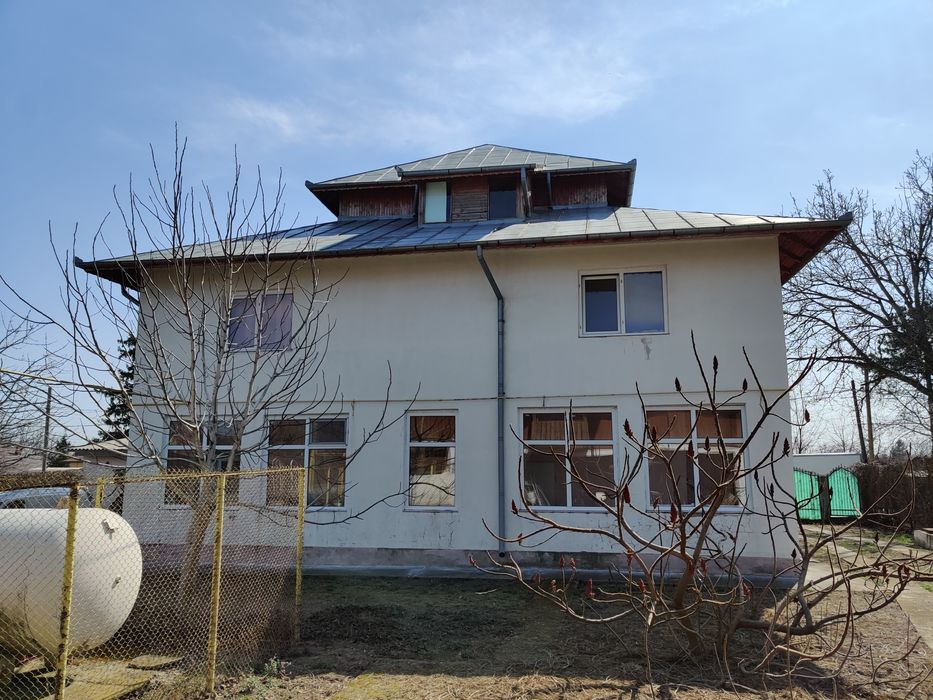 Casa de vanzare.