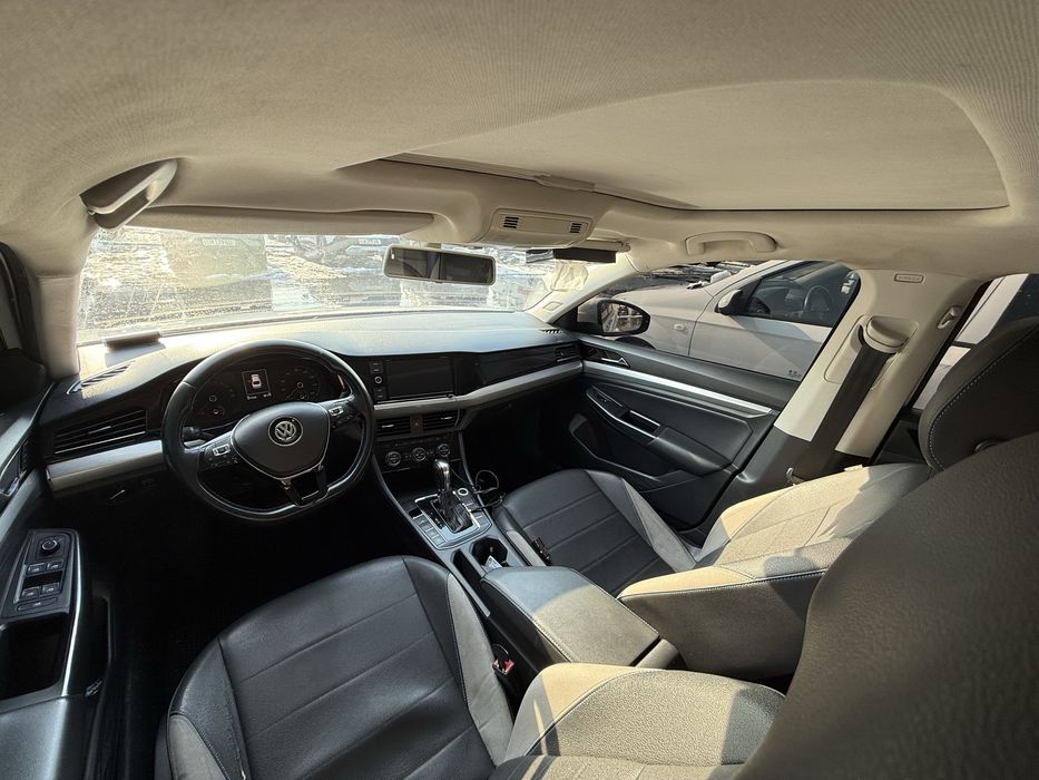 Volkswagen E-bora 2022 toza 300 km