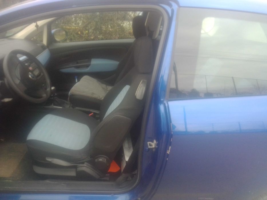 vand fiat punto  2005 stare foarte buna asigurare verificare facuta