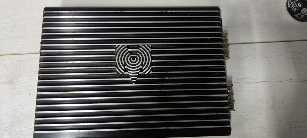 Усилитель для сабвуфера