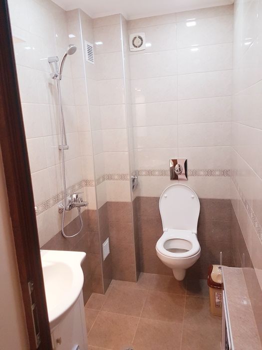 Дава се под наем Тристаен апартамент в Плевен, Идеален център - 70 кв.м за 408 € - Снимка #10