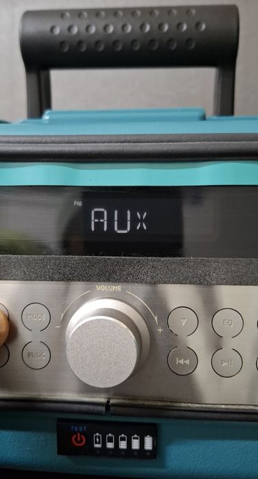 Radio Makita 18v si 220v DAB,2×25w usb aux bluetooth