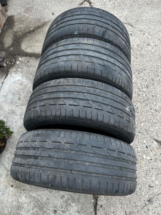 Set anvelope vara pe 18 bridgestone, 255x40-18 și 225x40-18