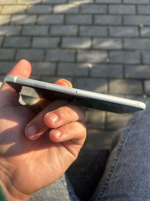 iPhone SE (2020) Urgent!