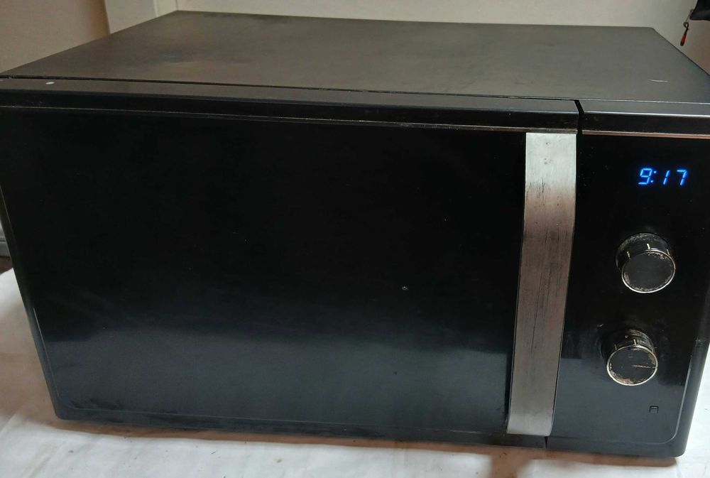 Микровълнова фурна SAMSUNG