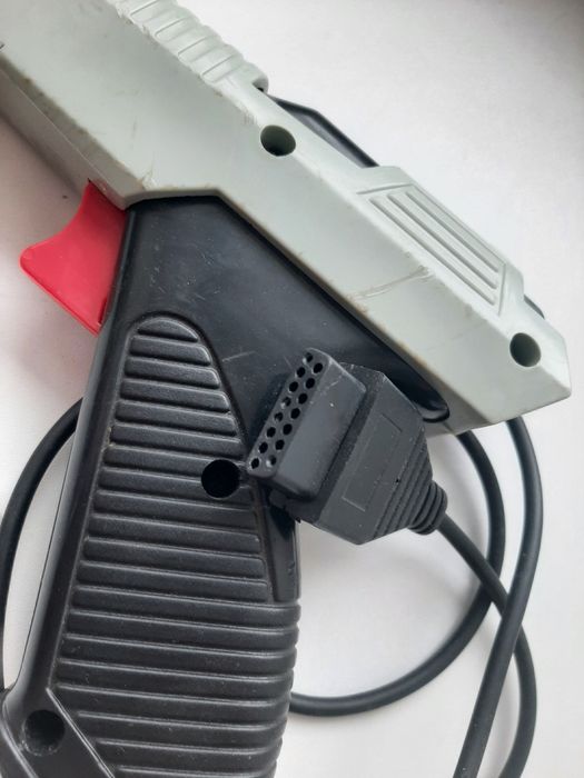 Игровой пистолет для приставки Dendy