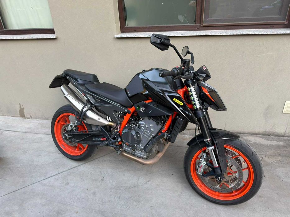 KTM DUKE - 890 R