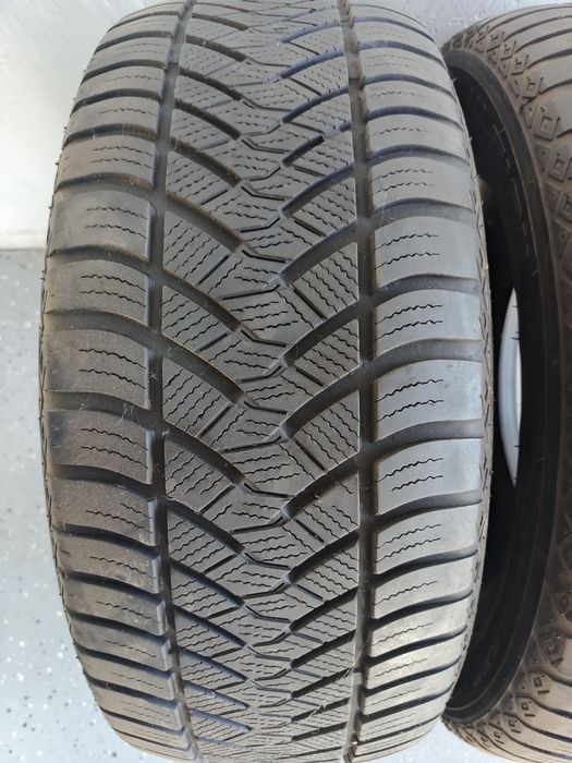 225.55.16 Maxxis All Season Second-hand