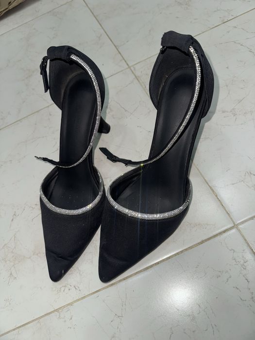 Туфли по 8000,абайка и корсетная блузка по 8000, свитшот розовая 5000т