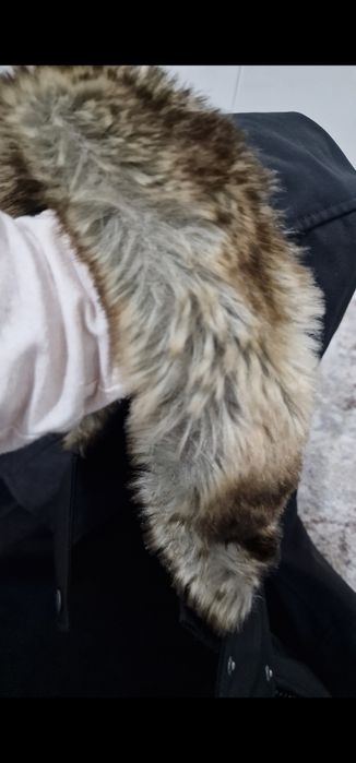 Geaca impermeabila cu blanita