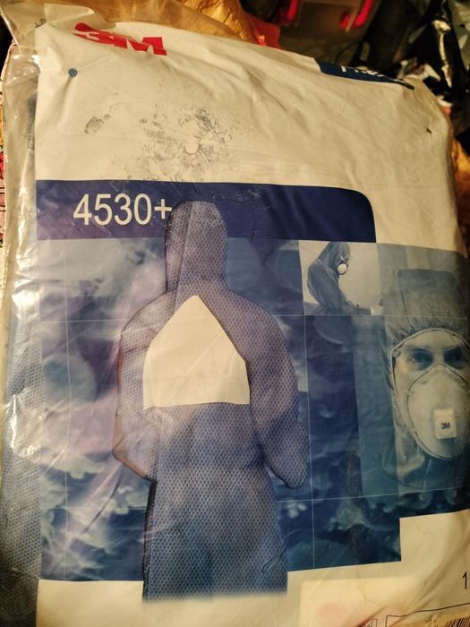 Costum protectie vopsitor 3M