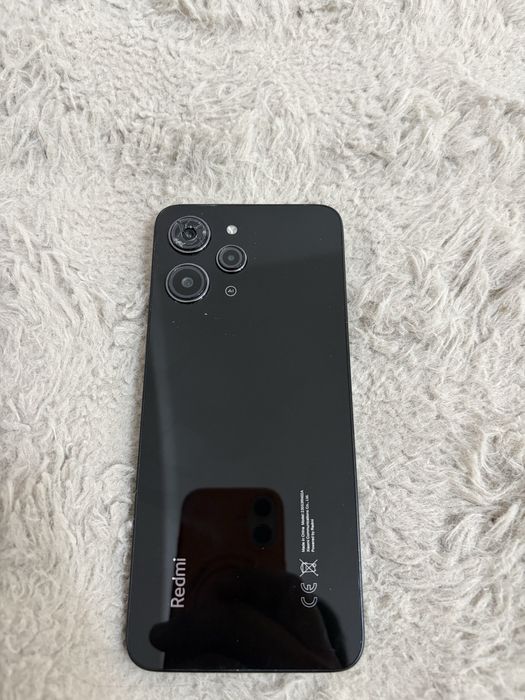 Продам 2 телефона Redmi 12