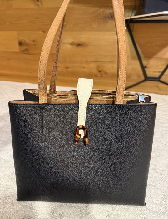 Чанта Furla черно и карамел