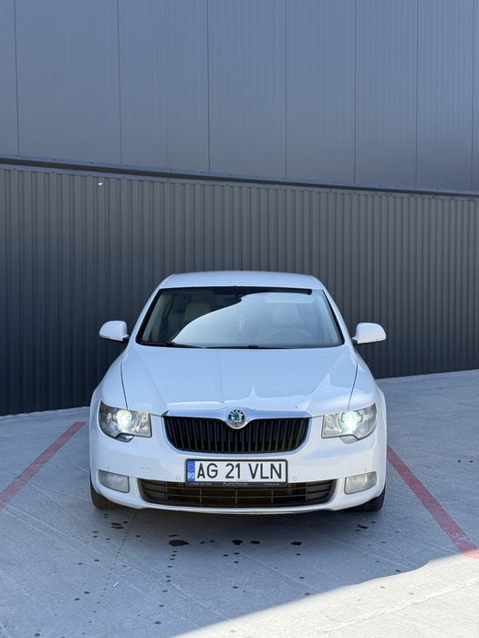 Skoda Superb 2 2011