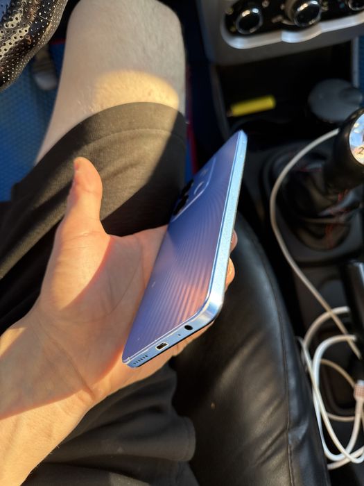 Продам infinix SMART 7 HD